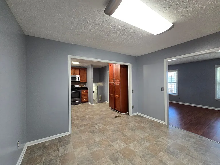 6957 Bone Creek Dr — Photo 14
