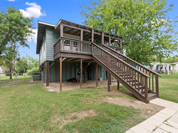 242 Autumn Wood Trl, Mabank, TX 75156