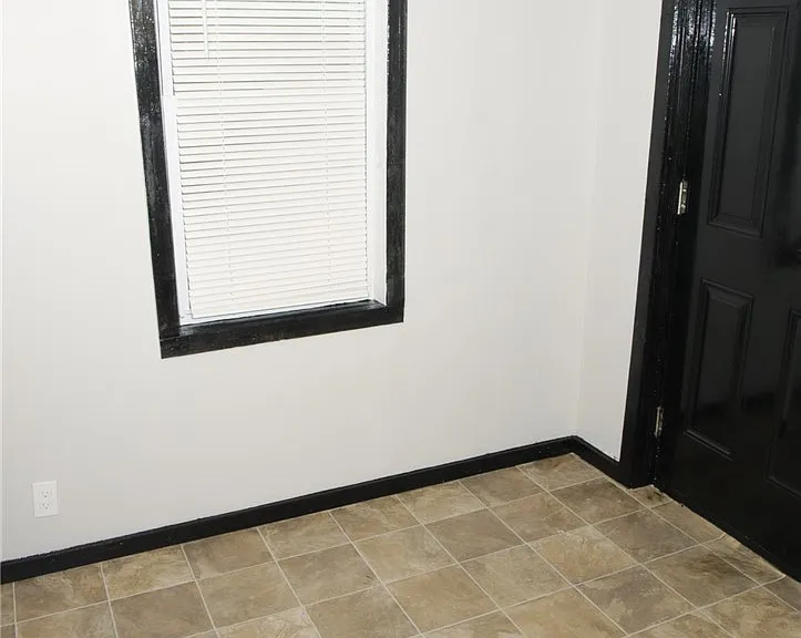 463 Remington St — Photo 10
