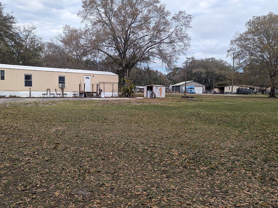 1st image of 19032 Causeway Blvd
