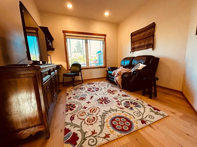 1767 SW Waterside Ct — Photo 9