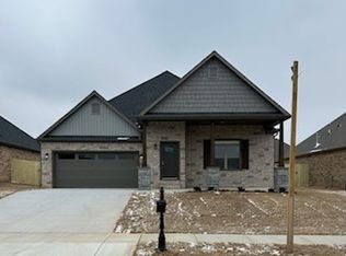 1040 Flat Rock St, Bentonville, AR 72713