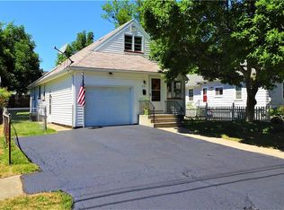 75 Alpha St, Rochester, NY 14612