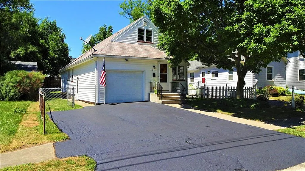 75 Alpha St photo 1