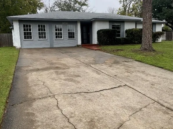 304 Asbury Cir, Euless, TX 76039