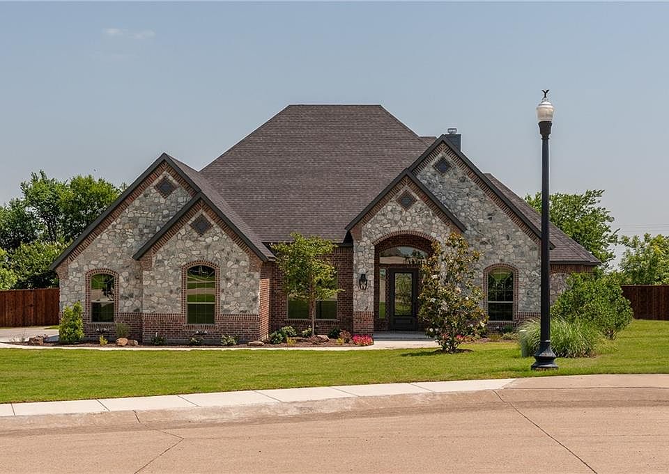 1st image of 8220 Saint Johns Dr