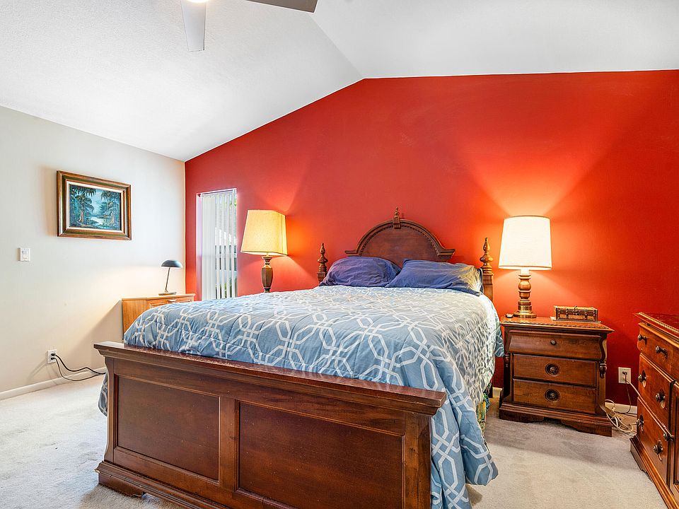 1st image of 71 King Fisher Way
