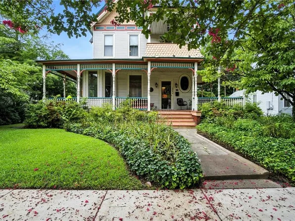 1044 Chesapeake Ave, Chesapeake, VA 23324