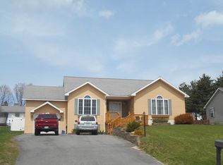 190 Maple St, Massena, NY 13662