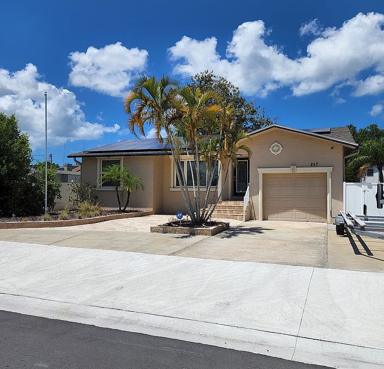 1st image of 257 W Canal Dr