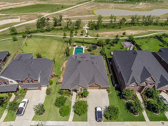 5th image of 2422 Monarch Terrace Dr