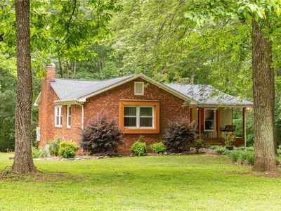 267 Brookforest Dr, Winston Salem, NC, 27107