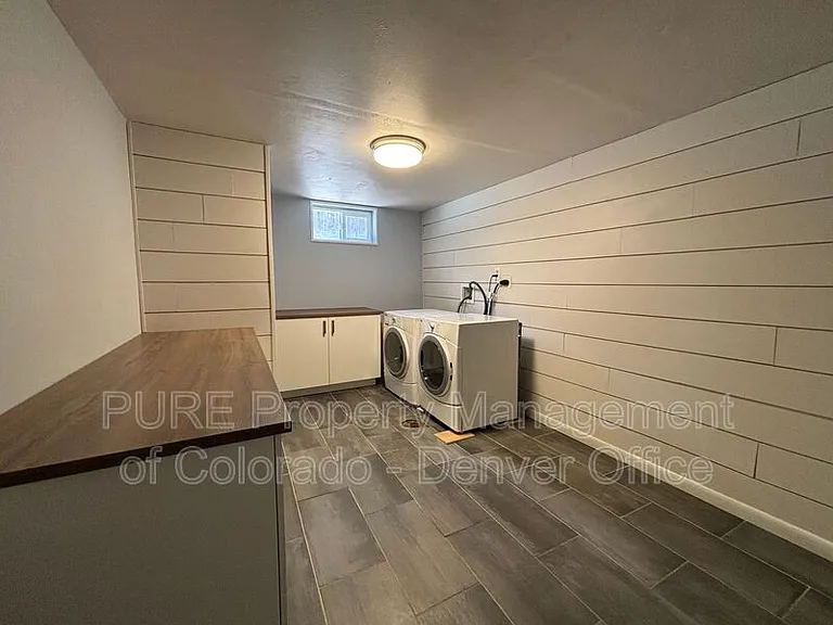 2255 S Clermont St — Photo 22