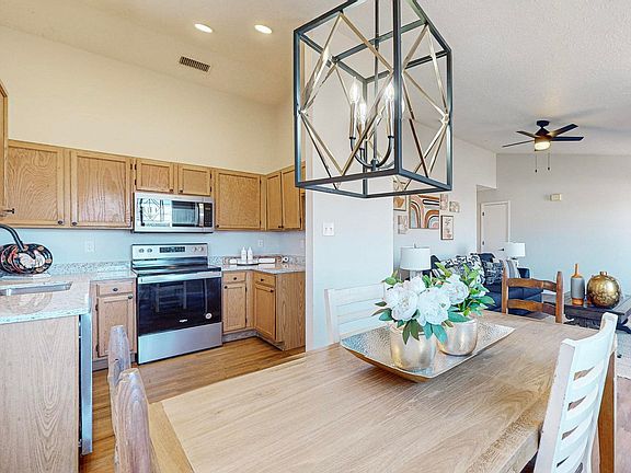 3rd image of 6700 Azuelo Ave NW