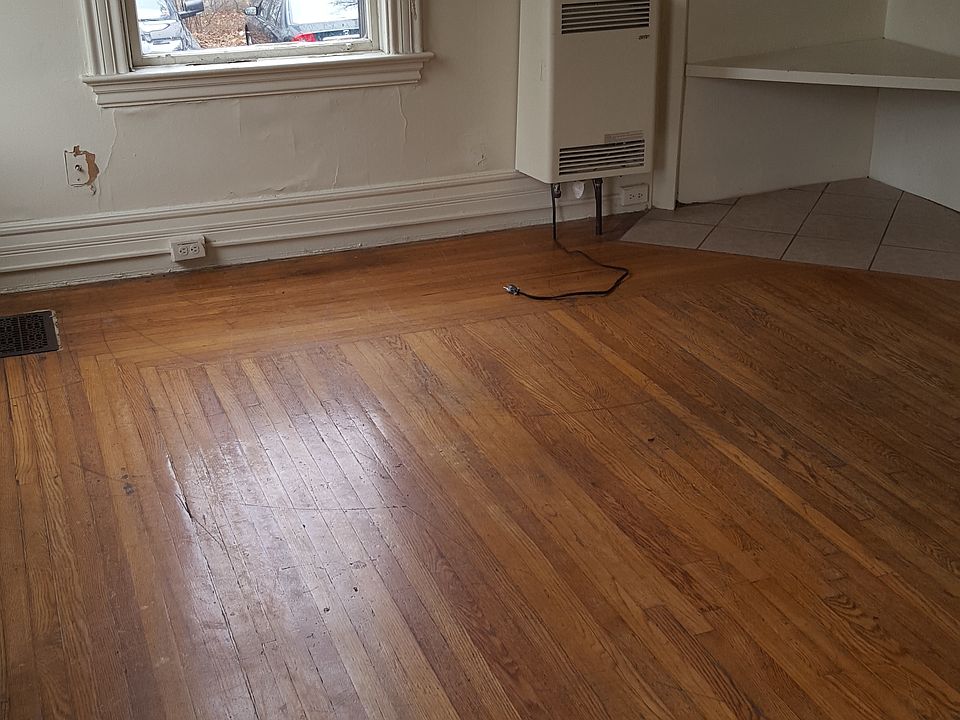 2nd image of 1505 E Genesee St APT 19