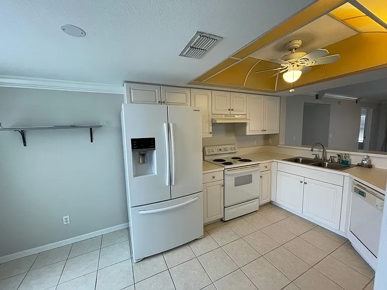 26741 Little John Ct #14 — Photo 6
