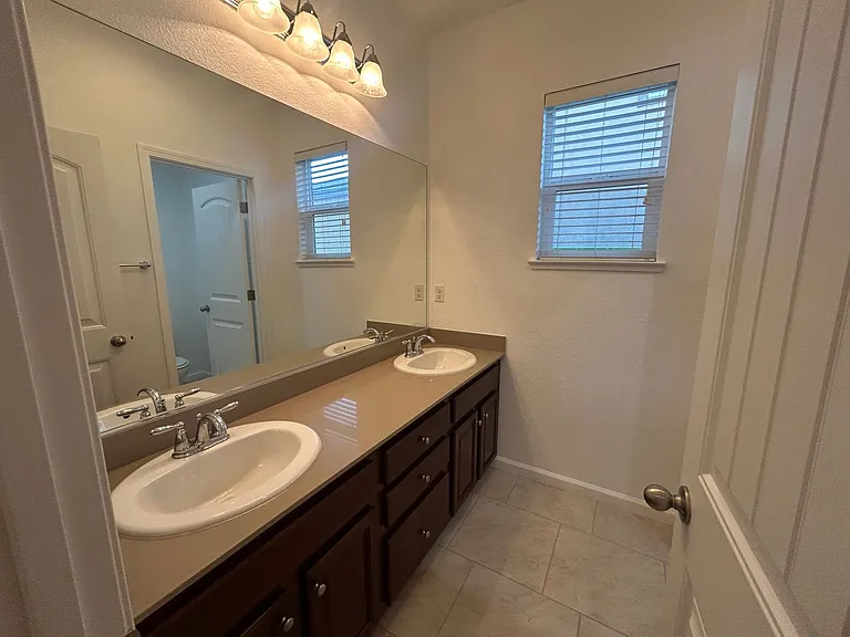 1850 Cascade Stable Dr — Photo 13