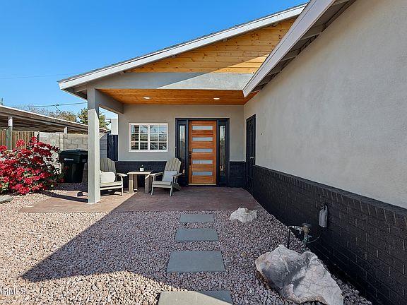4th image of 846 W MITCHELL Drive