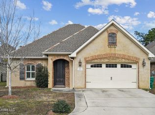 223 Fairway Villas Cir, Diamondhead, MS 39525