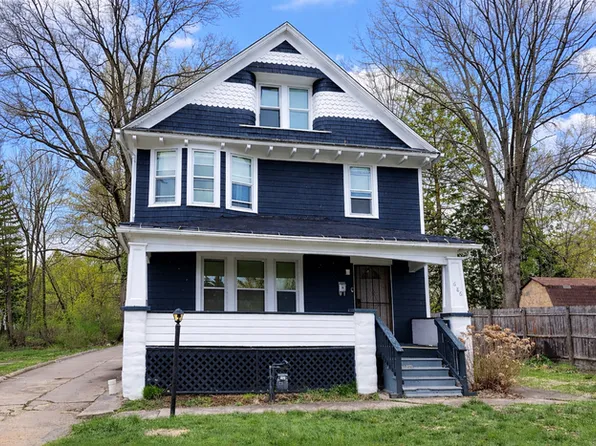 686 East Ave, Akron, OH 44320