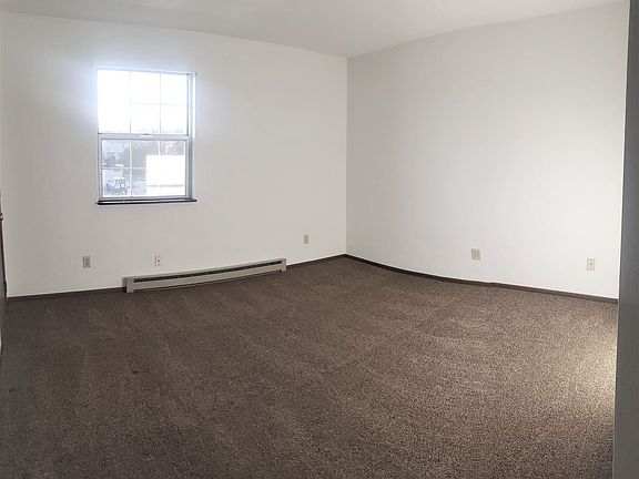 2nd image of 3827 Canterbury Dr APT 6