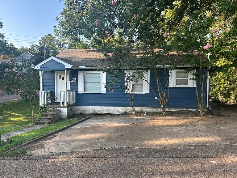 1550 Pierce Ave — Photo 1