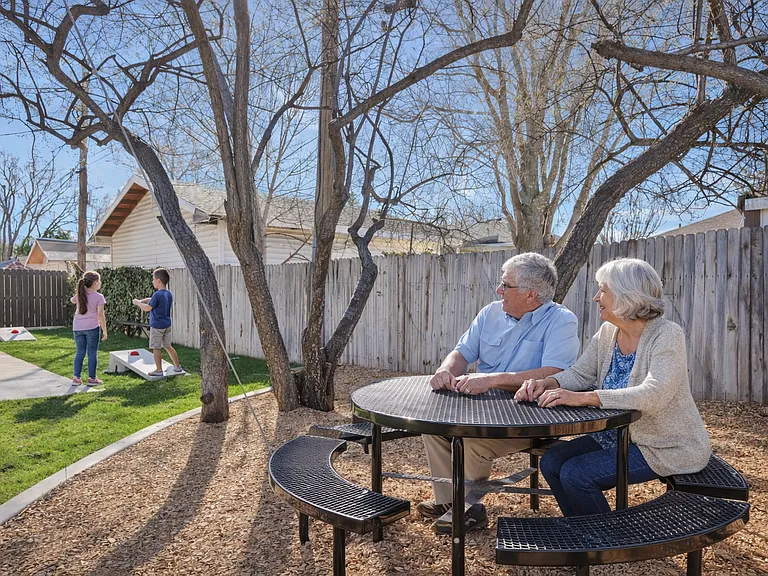 Townhouse Court — Photo 2