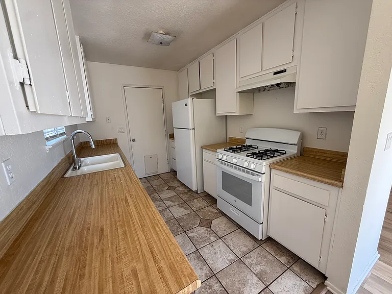 6252 Maloof Ave — Photo 6