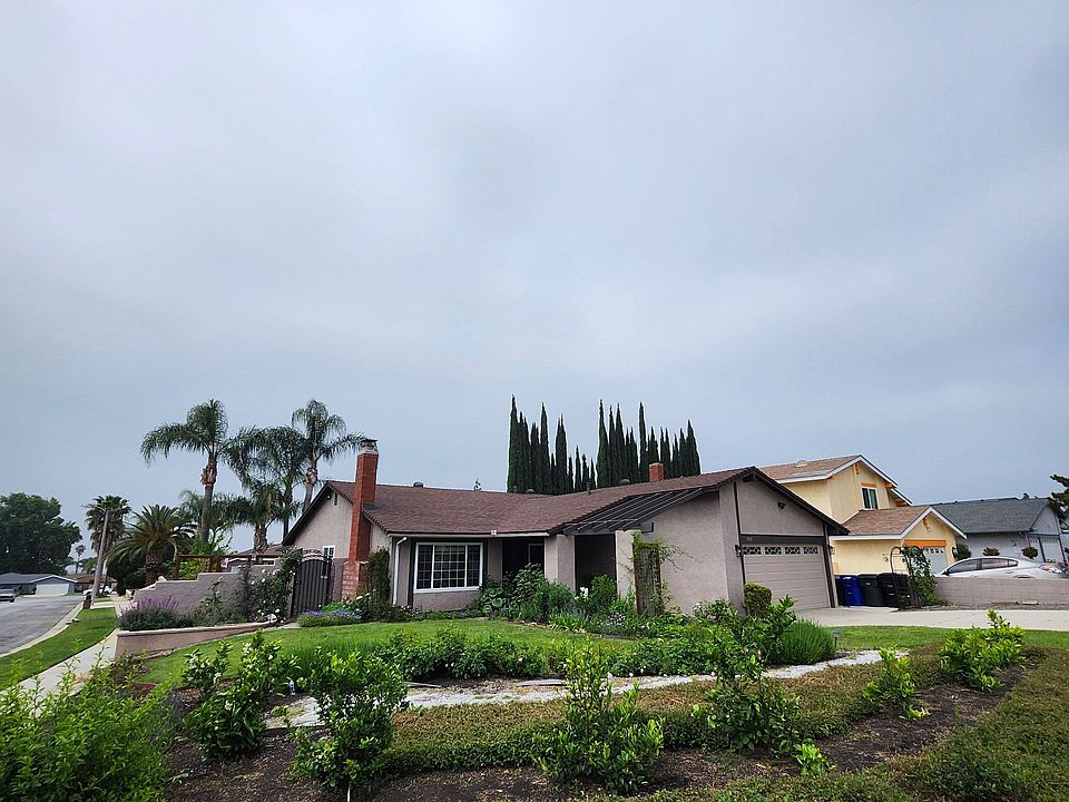 1st image of 9987 Holly St