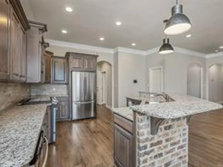 307 Ansley Cir — Photo 8