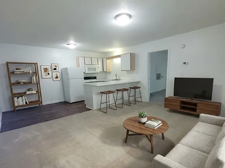 Arlington Apartments — Photo 81