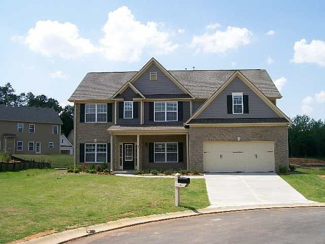 Brick and Hardi Exterior