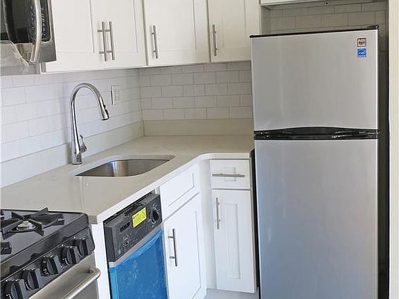 3rd image of 29 Avenue B APT 5A