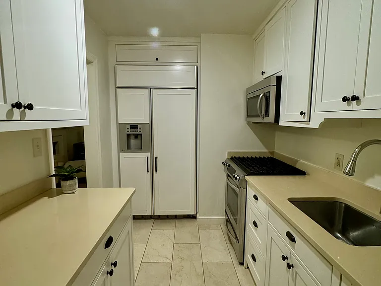 1723 Oakcrest Dr — Photo 17