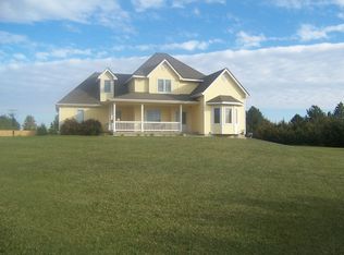 4910 SE 37th St, Tecumseh, KS 66542