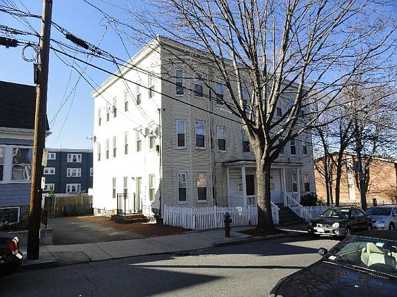 4th image of 38 Bond St