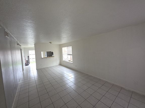 3rd image of 12306 Wellington Park Dr
