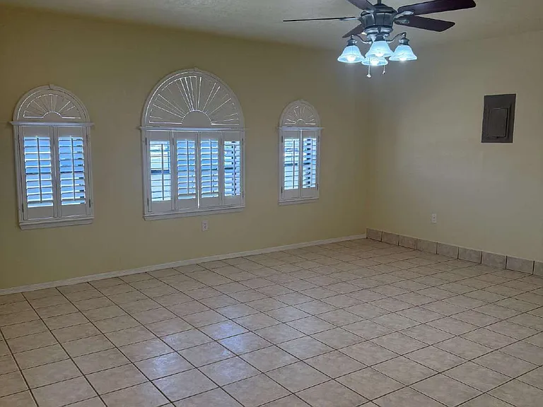 12000 Ivory Gate Way — Photo 7