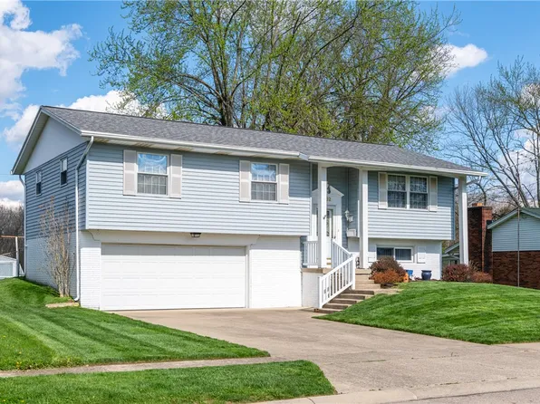 1382 Rawlings Dr, Fairborn, OH 45324