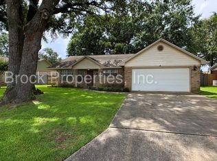 1385 Tara Dawn Ln, Pensacola, FL 32534