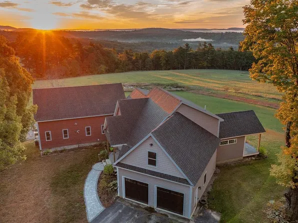 310 Berry Pond Road, Pittsfield, NH 03263