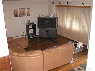 4th image of 6 Fernwood Dr