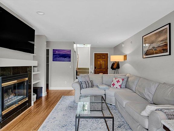 5th image of 3 Lake Forest Drive