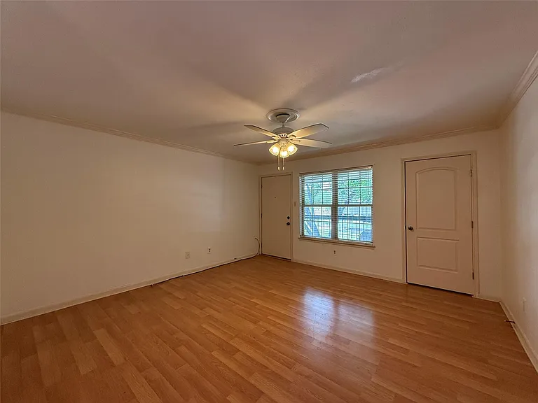 845 Augusta Dr #74 — Photo 3