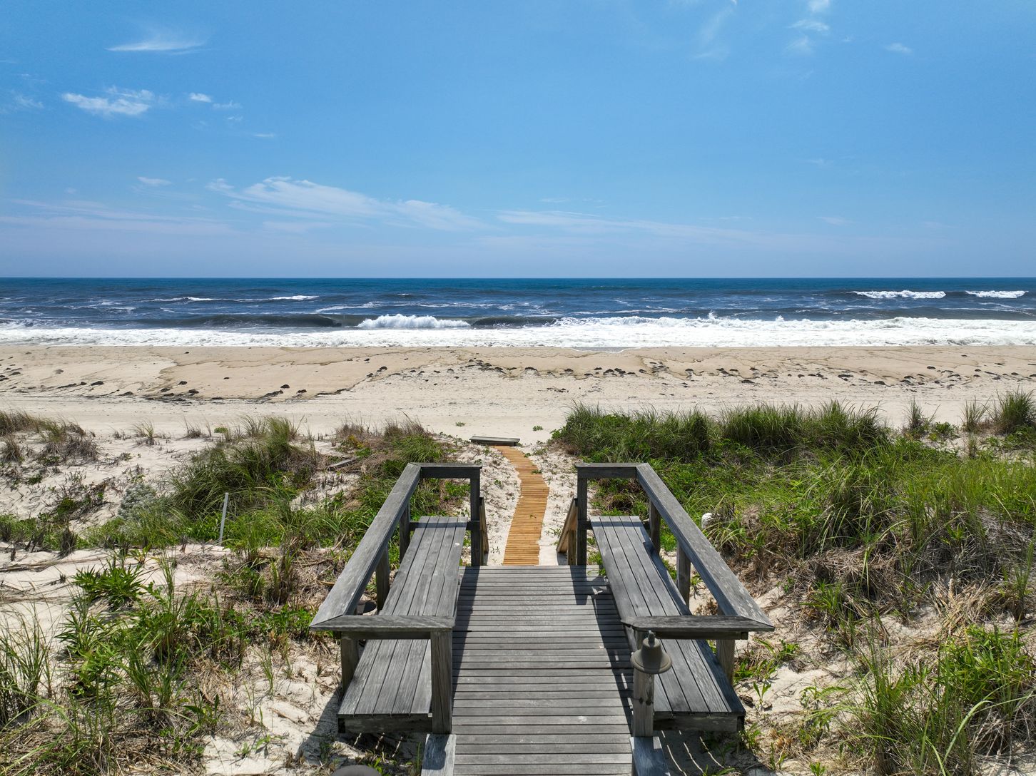  Enjoy +231 ft of private Beach
