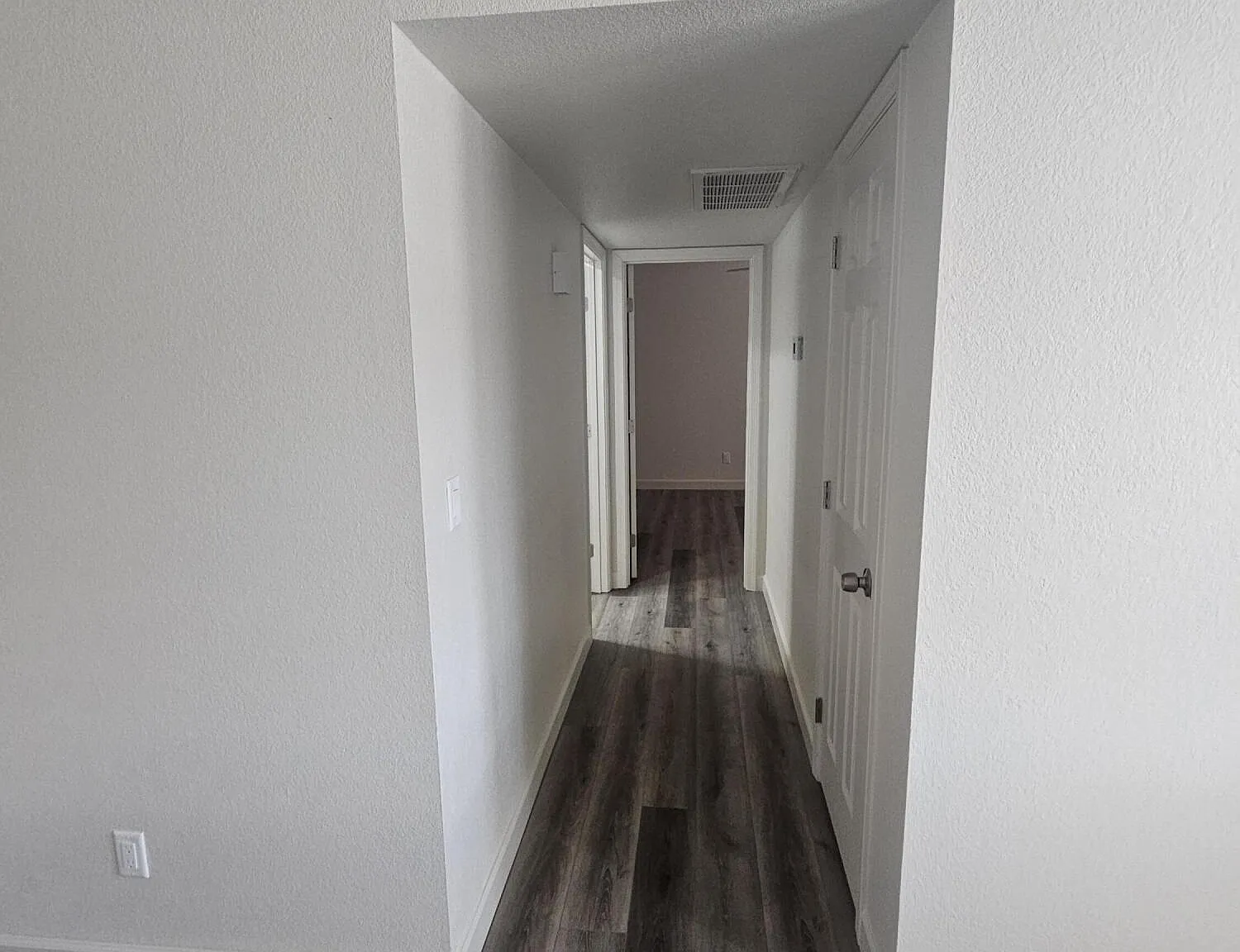 1 bed, 1.0 bath, 650 sqft, $1,100 — Photo 3