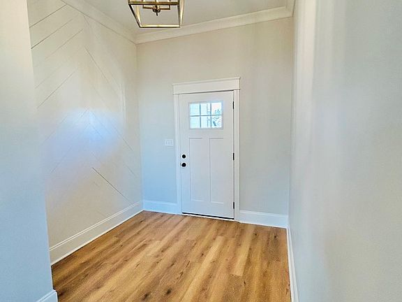 2nd image of 5015 Hatfield Cir