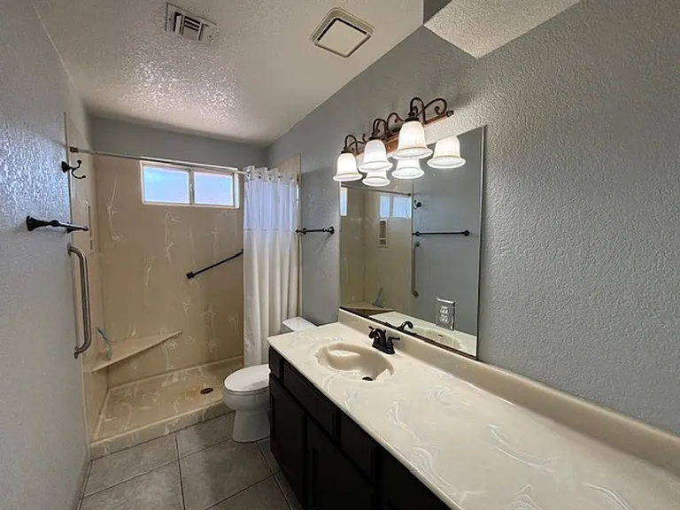 2323 Daytona Loop — Photo 20