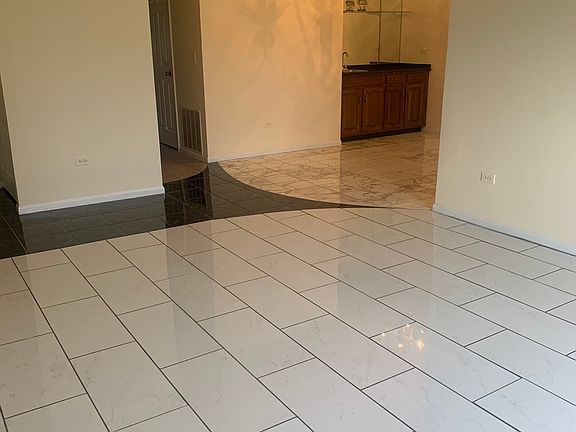 3rd image of 550 Elizabeth Dr #19C