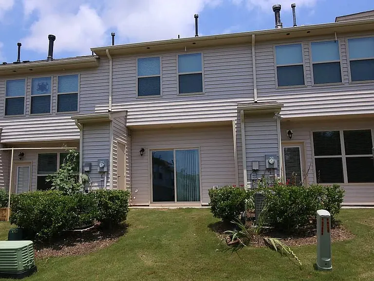 217 Mount Evans Dr — Photo 2